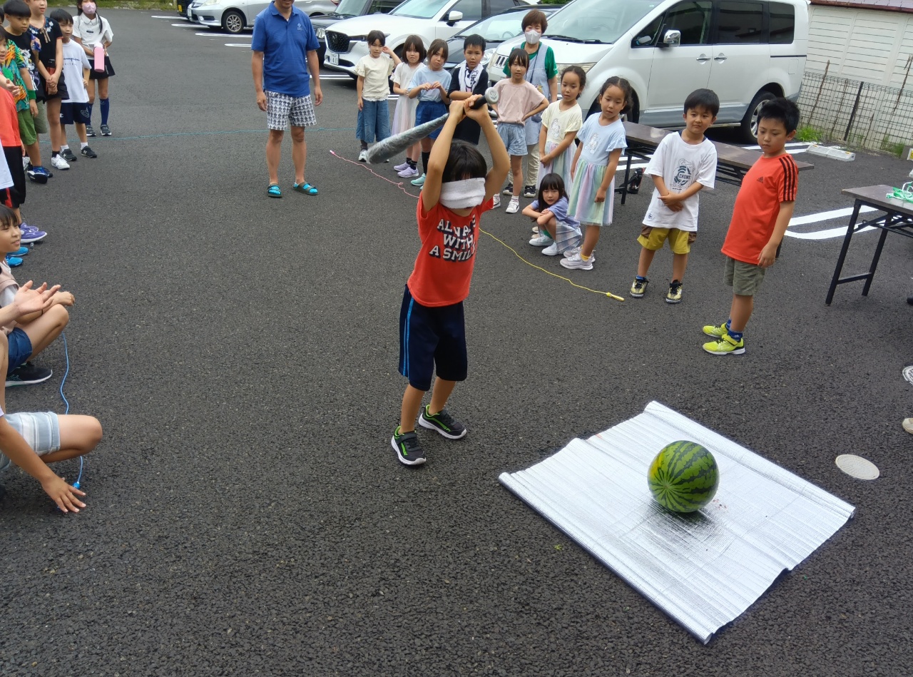 2024年8月　夏休みスイカ割大会1